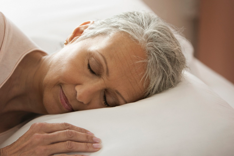 Las mejores almohadas viscoelásticas en Chile: cuál comprar según cómo duermes (2026)