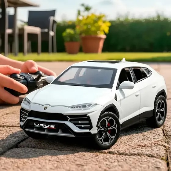 Lamborghini Urus 1:24 2.4 GHz (recargable)